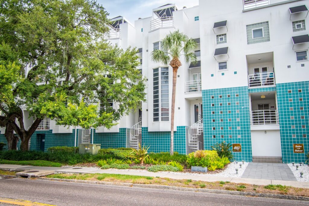 4950 Bayshore Blvd, Unit 13C  Tampa, FL 33611