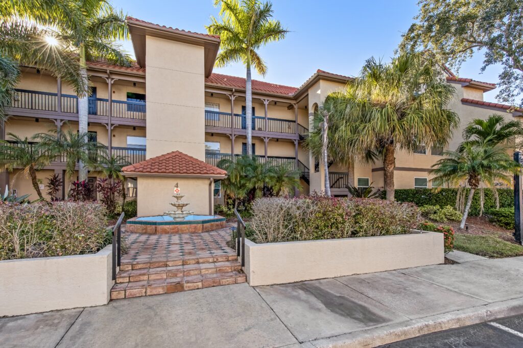 2400 Feather Sound Dr, Clearwater, FL 33762