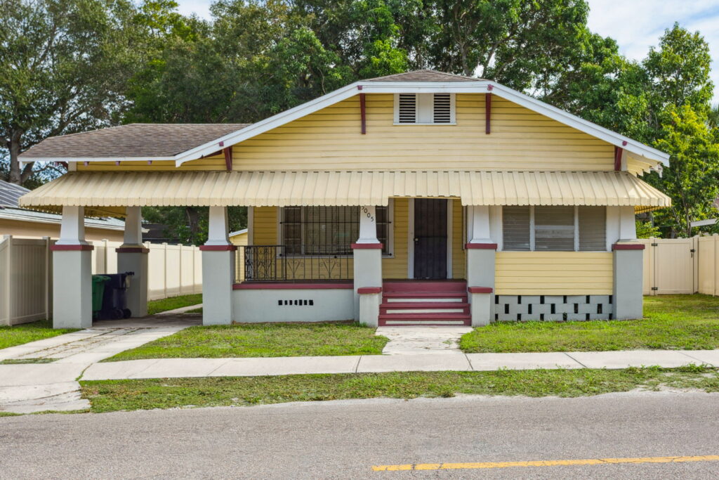 5005 N 15th St, Tampa, FL 33610